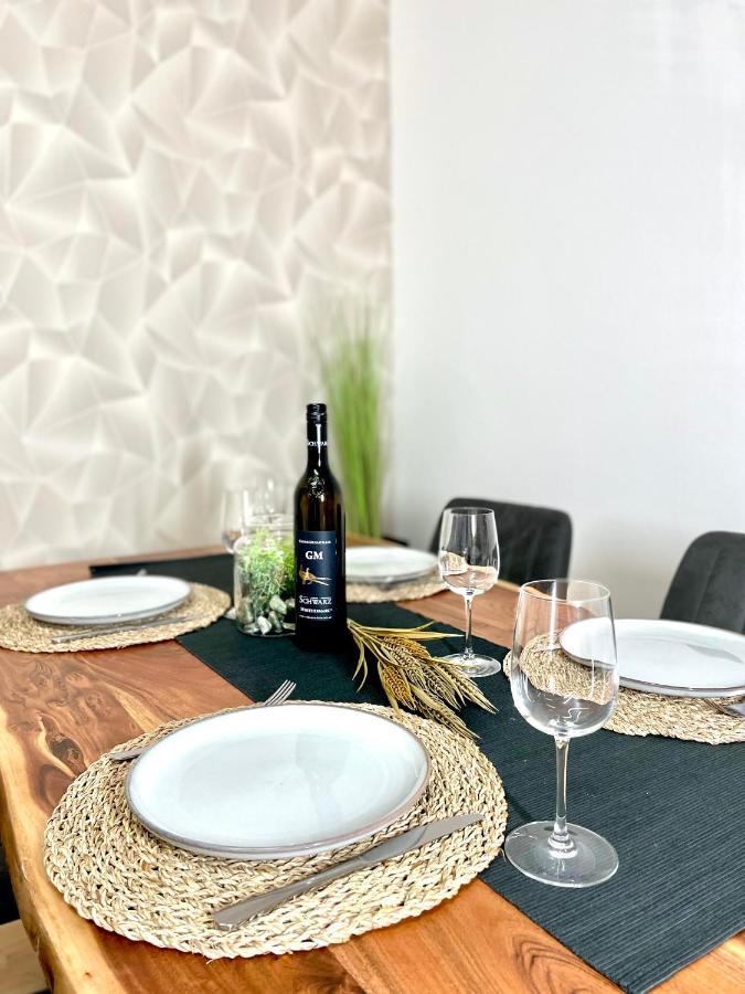 Central Comfy Apartment - Self Check-In Graz Ngoại thất bức ảnh