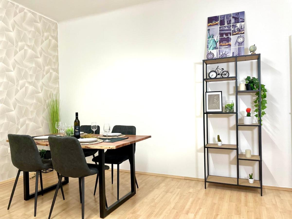 Central Comfy Apartment - Self Check-In Graz Ngoại thất bức ảnh